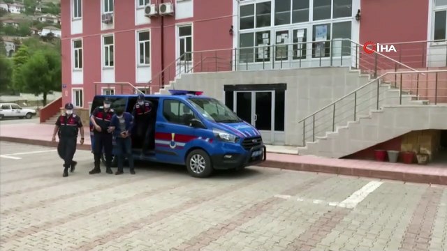 Sahte jandarma dolandırdı, imdadına gerçek jandarma yetişti