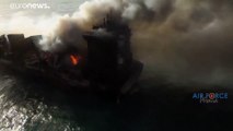 الهند ترسل سفنا للمساعدة في إخماد حريق على متن سفينة شحن قبالة سواحل سريلانكا