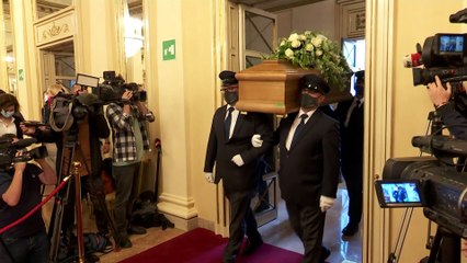 Hommage à Carla Fracci, icône culturelle italienne