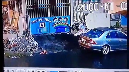 Asaltantes hieren hombre al que intentaron despojar compra de supermercado