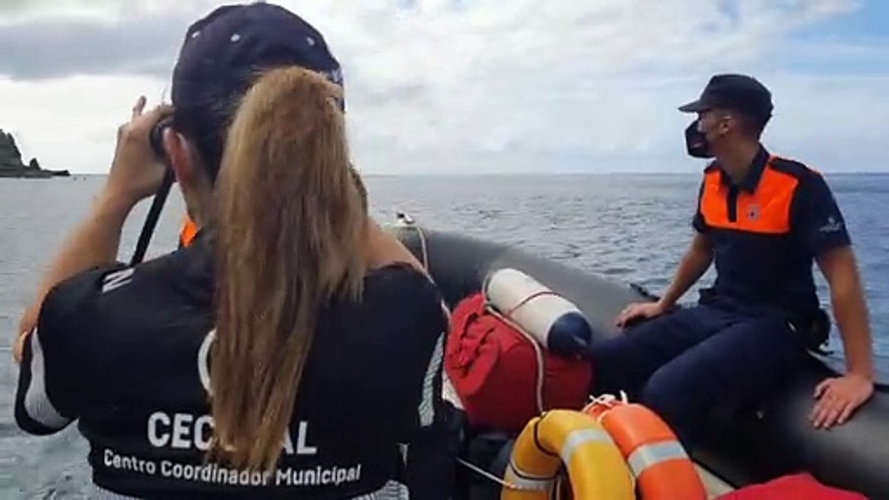 Peinan todo el litoral de Santa Cruz en busca de Anna y Olivia