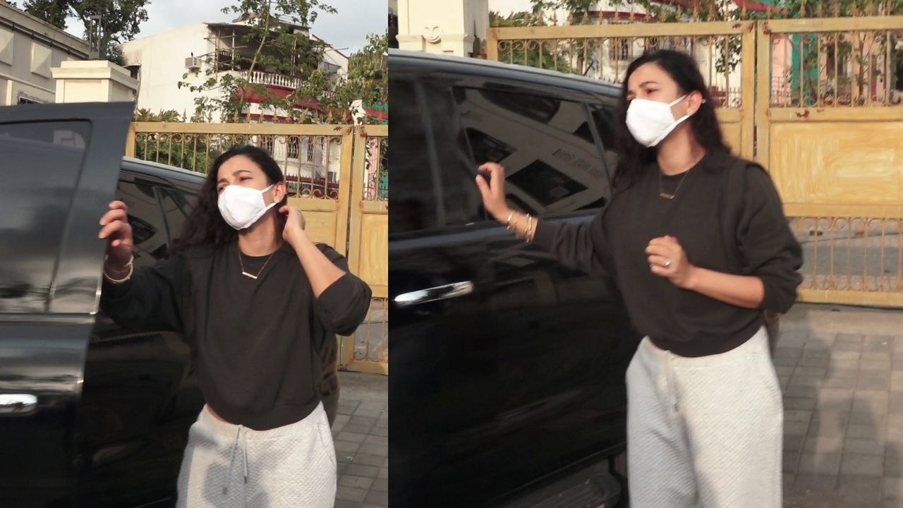 Gauhar Khan घर से निकलते ही Media पर हुई गुस्सा ; Watch Video | FilmiBeat