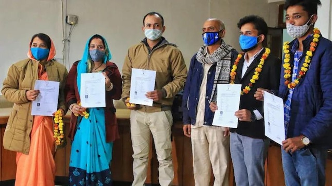 Politics erupts after MHA invites non- muslim refugees from 3 countries to apply for citizenship