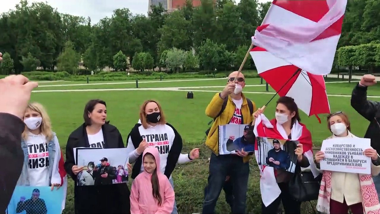 Mit Putin in einem Boot - und international immer stärker isoliert