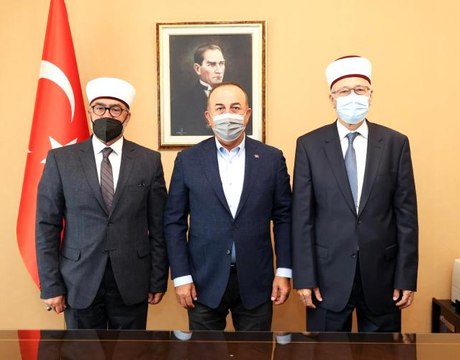 Bakan Çavuşoğlu, Gümülcine Müftüsü Şerif ve İskeçe Müftüsü Mete ile görüştü