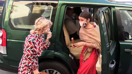 Día de emoción y recuerdos en el bautizo de Rosario en Sevilla