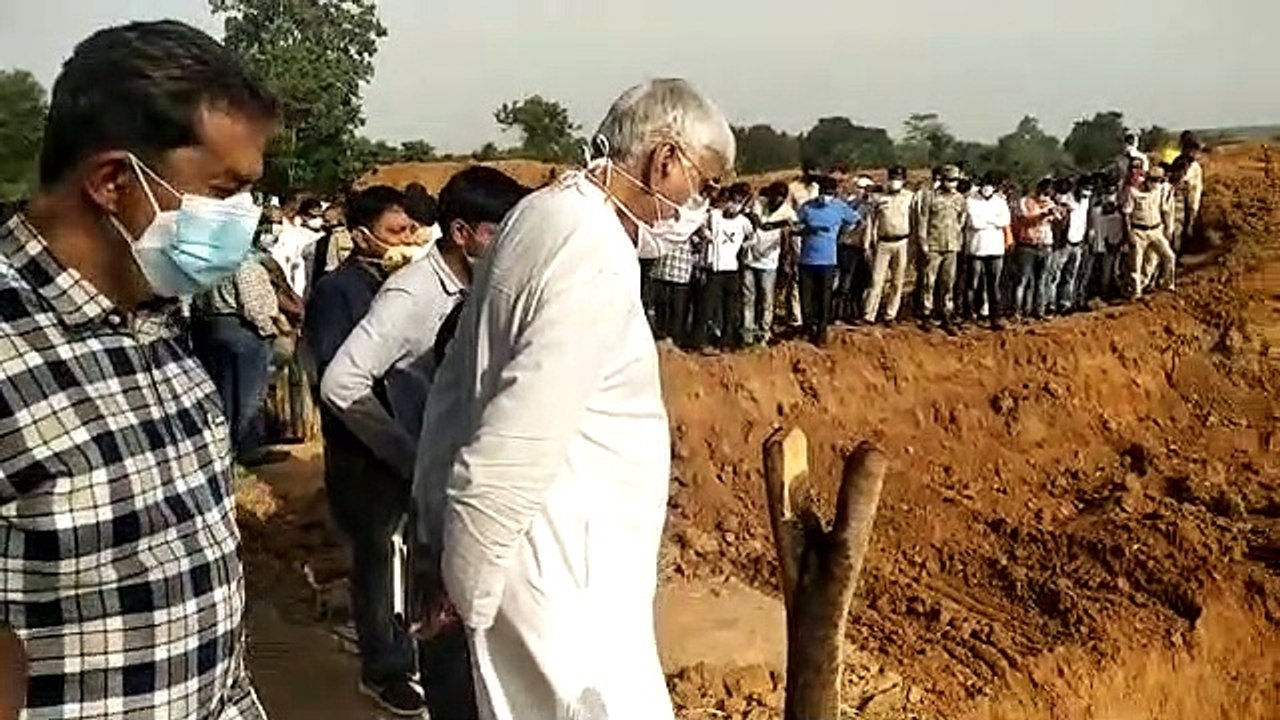 कुएं में दबे दूसरे श्रमिक का भी निकाला गया शव,...
