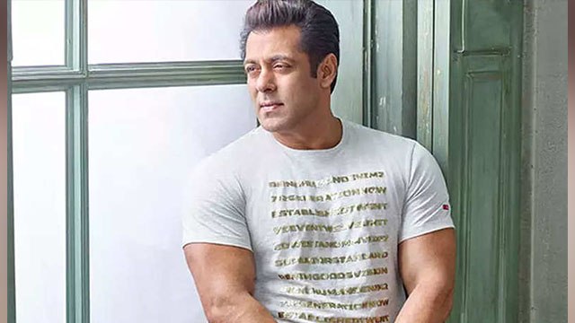 Kamaal Rashid Khan ने दी दबंग Salman Khan को बर्बाद करने की धमकी | FilmiBeat