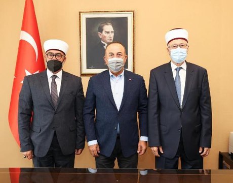 Bakan Çavuşoğlu, Gümülnine Müftüsü Şerif ve İskeçe Müftüsü Mete'yle görüştü