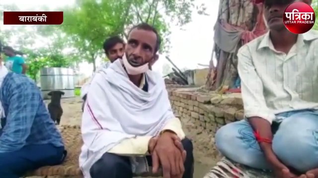 ऑक्सीजन लेवल बढ़ाने का यह विश्वास है या अंधविश्वास, पीपल के पेड़ के नीचे इकट्ठा होता है पूरा गाँव