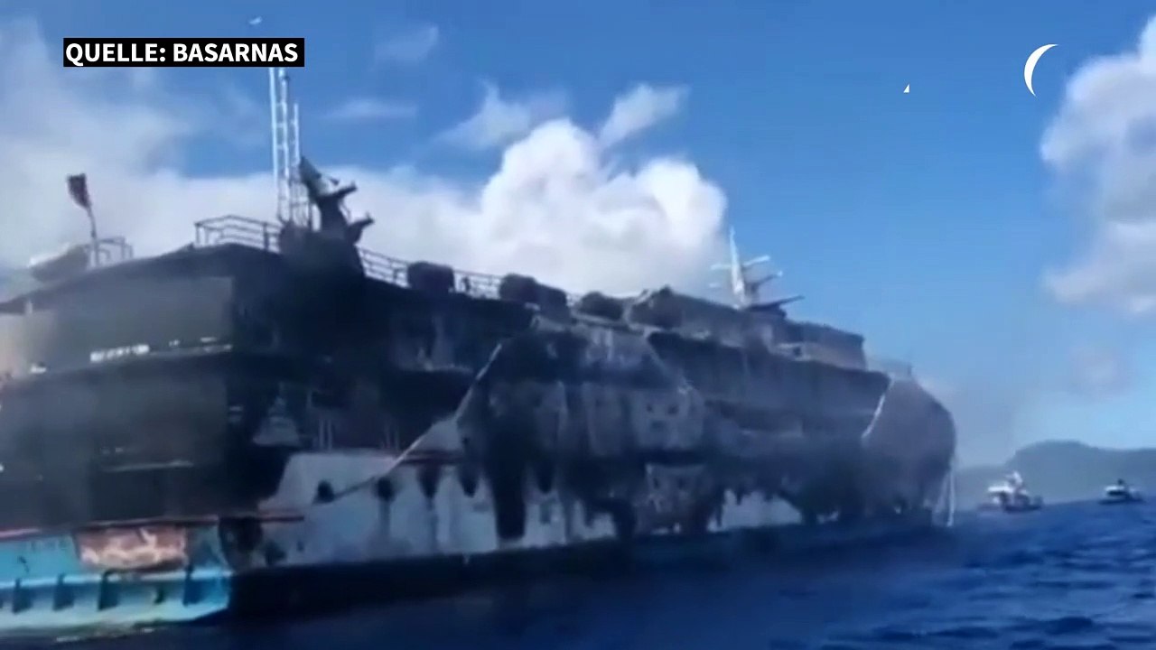 Brand auf Fähre in Indonesien - fast 300 Menschen gerettet