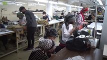 Polisler 1500 tekstil atölyesi çalışanını terör konusunda bilgilendirdi
