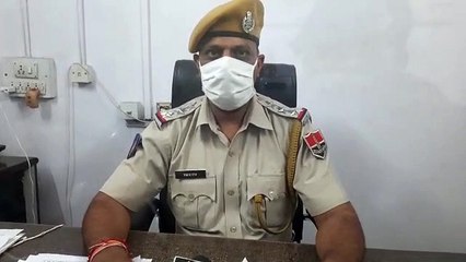लॉक डाउन में हुक्का बार में धुआं उड़ाते मिले युवक-युवतियां