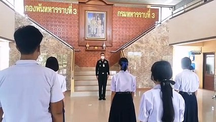 นครพนม –  ผบ.ร.3 พัน.3 มอบทุนการศึกษาตามโครงการ “พี่ทหารสานฝัน”ในรูปแบบคอร์สเรียน "ภาษาอังกฤษครูนะ ออนไลน์  คอร์ส Entrance"
