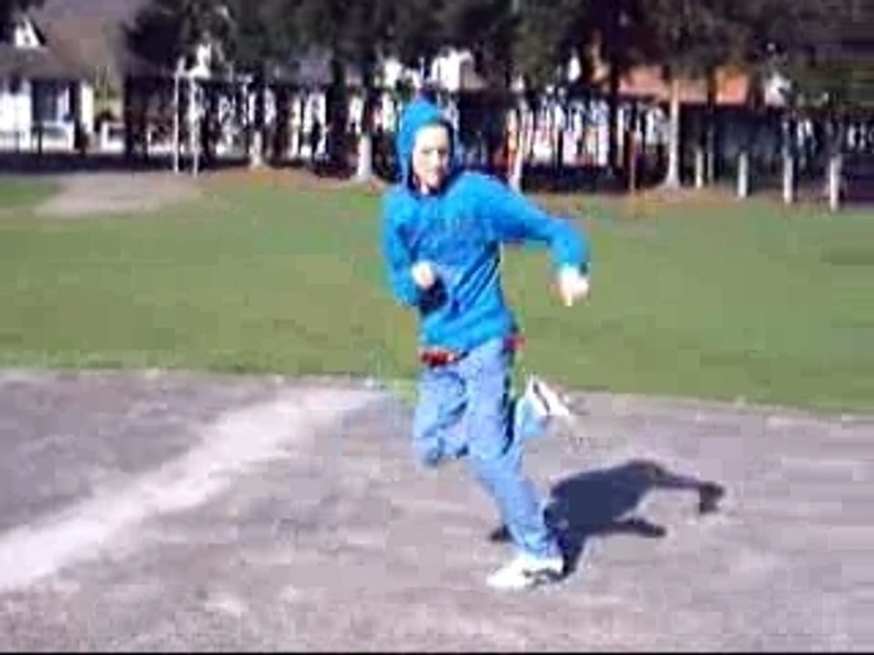BeniJumperBW