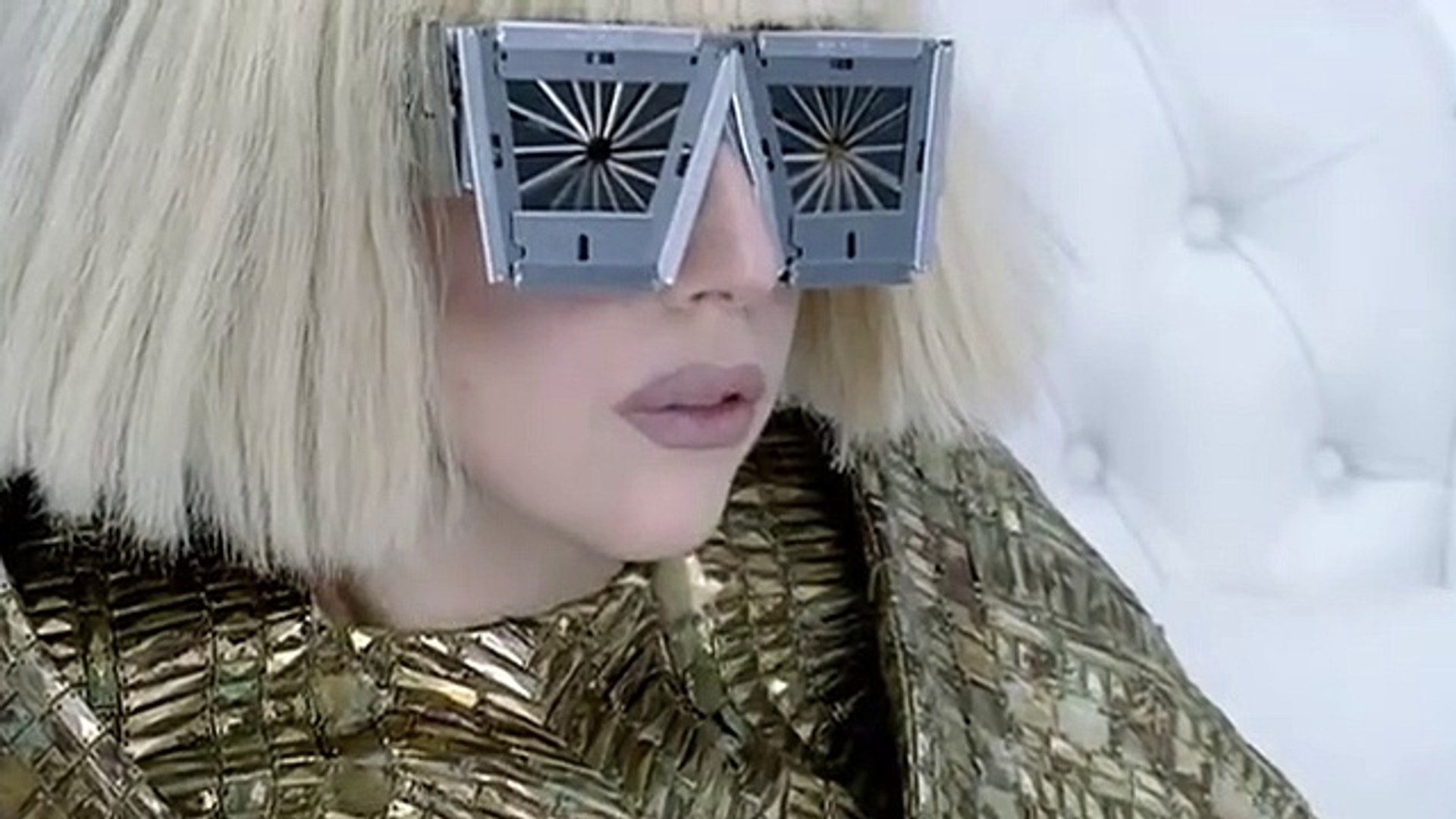 Lady Gaga - Bad Romance (Official Music Video) - video Dailymotion