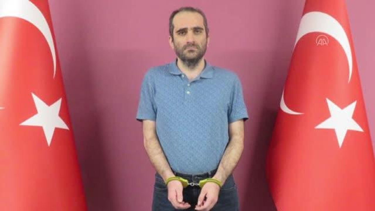 Son dakika haberi! FETÖ üyesi Selahaddin Gülen yurt dışında MİT operasyonuyla yakalanarak Türkiye'ye getirildi