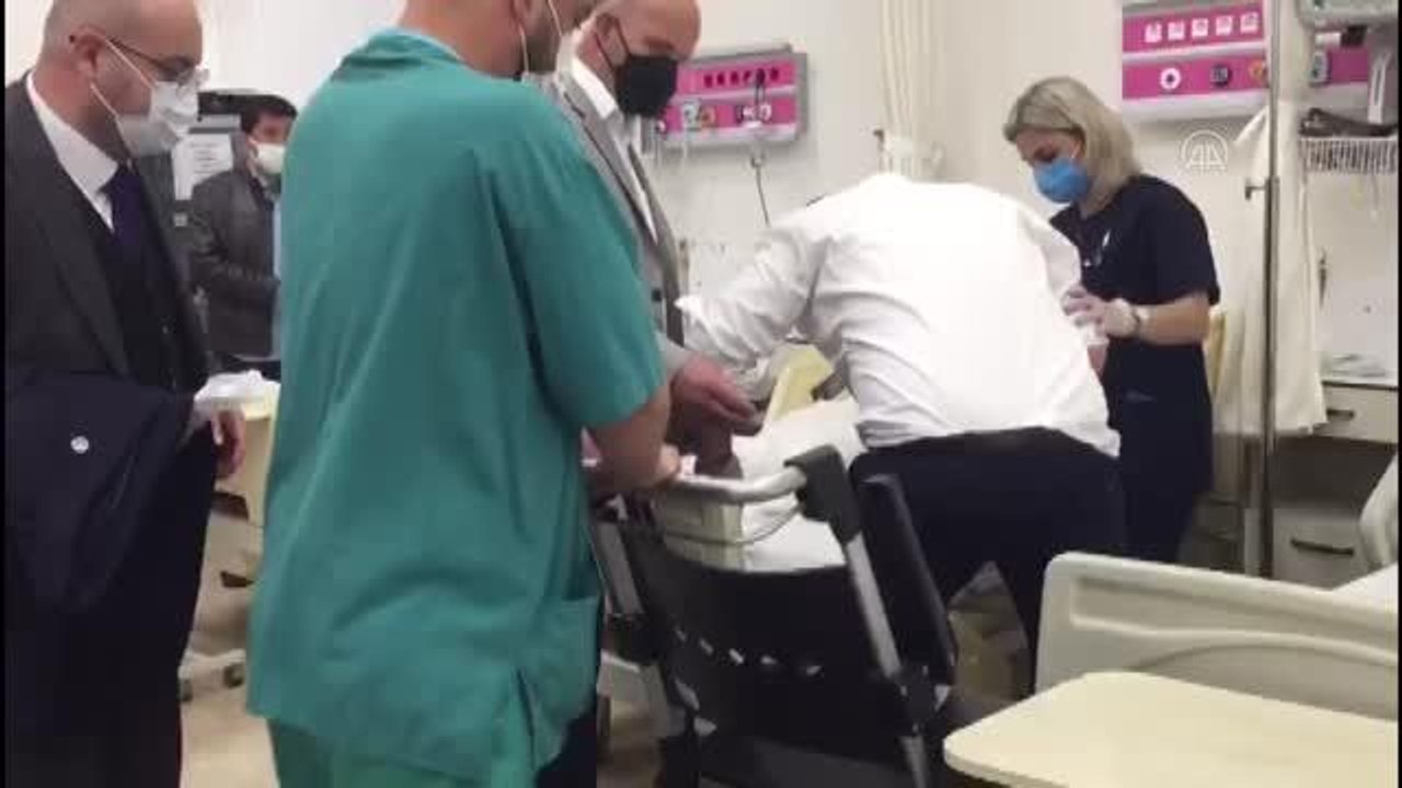 Son dakika haber! MHP milletvekillerinin içinde bulunduğu otomobil kaza yaptı (1)