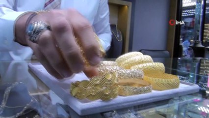 Kuyumculardan düğün yapacak çiftlere tavsiyeler