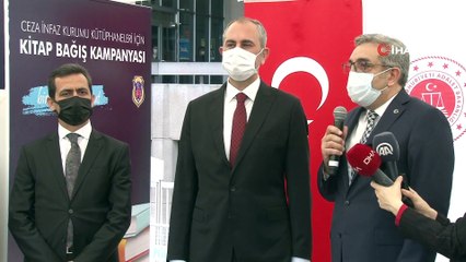 Bakan Gül, ‘Bir Kitap Bir Umut’ kampanyasındaki ilk kitap bağışını Ankara Adliyesi’nden başlattı