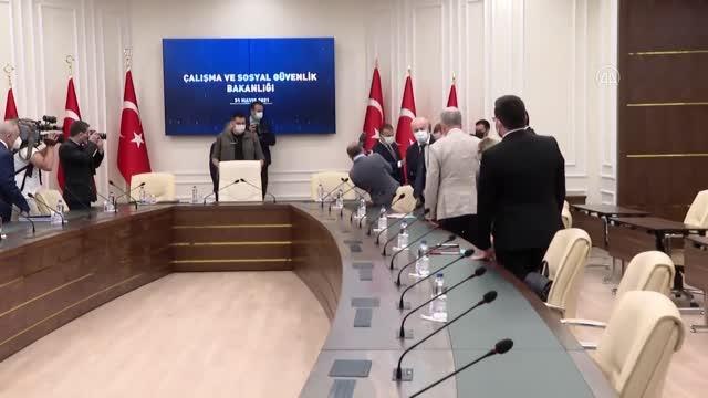 Türk-İş ve Hak-İş, kamu işçisi için ortak zam talebini Çalışma ve Sosyal Güvenlik Bakanlığına sundu (1)