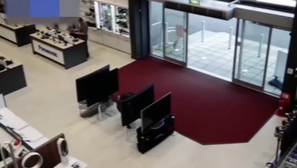 Müşterinin başına öyle bir şey geldi ki!