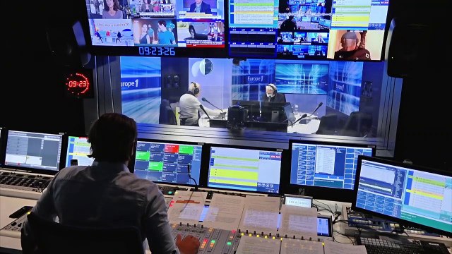 100 ans de la radio : trois périodes qui ont marqué Jean-Pierre Elkabbach