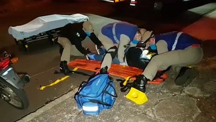 Ao deslocar para o trabalho, motociclista atropela cachorro e sofre queda, ficando ferido