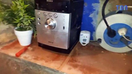 En colère contre ses parents cet ado creuse un tunnel dans son jardin pendant 6 ans