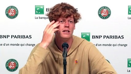Roland-Garros 2021 - Jannik Sinner : " I'm happy that I won the first time, yeah, the fifth set"