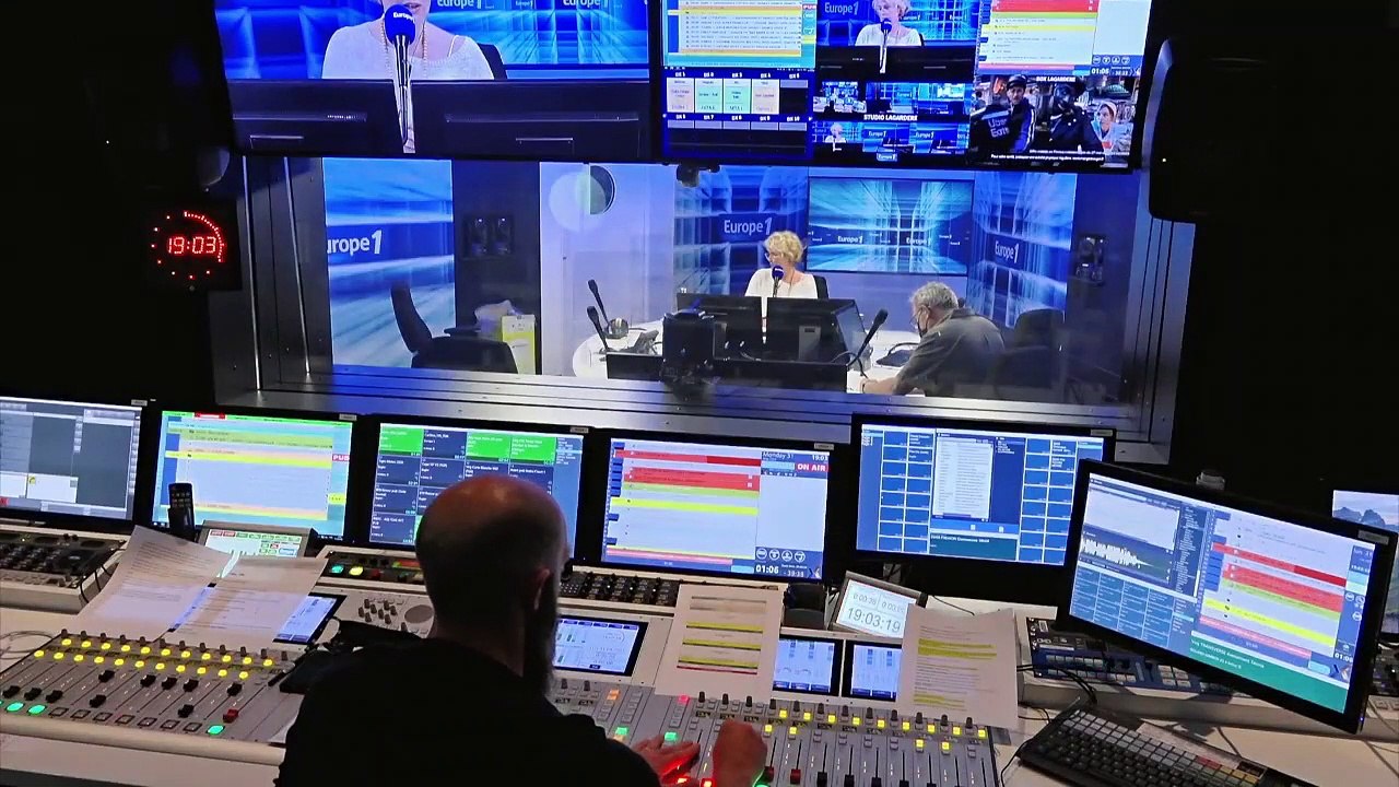 "Plus facile d'aller au paradis qu'en Algérie" : les restrictions désespèrent la diaspora