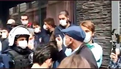 Ahmet Şık'tan Gezi anmasını engelleyen polise: Mafya düzenine ortak olmaktan vazgeçin; suç işliyorsunuz