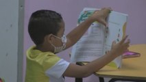 Panamá reabre algunas de sus escuelas con clases semipresenciales tras un año de pandemia