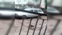Son dakika haber... Manisa'da sel felaketi: Sel suları otomobili böyle sürükledi
