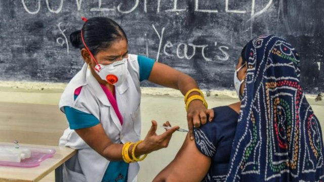 UP govt's massive Covid vaccination drive begins from today