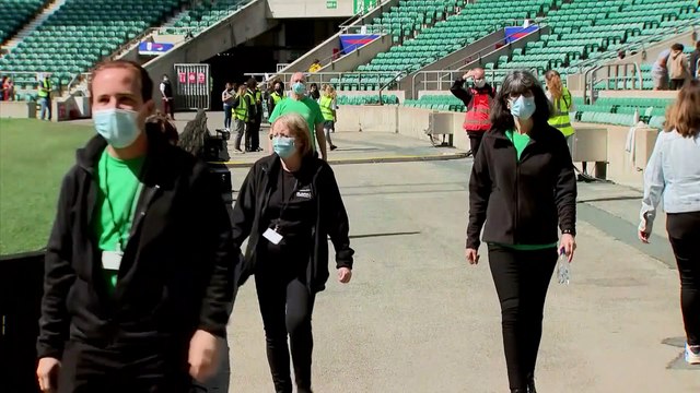 Timori di terza ondata in Gran Bretagna mentre l'Europa ritrova la libertà