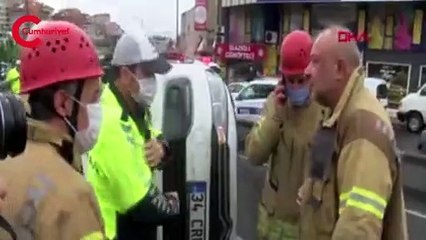 KAĞITHANE'DE TAKLA ATAN OTOMOBİLDEN BURNU BİLE KANAMADAN ÇIKTI