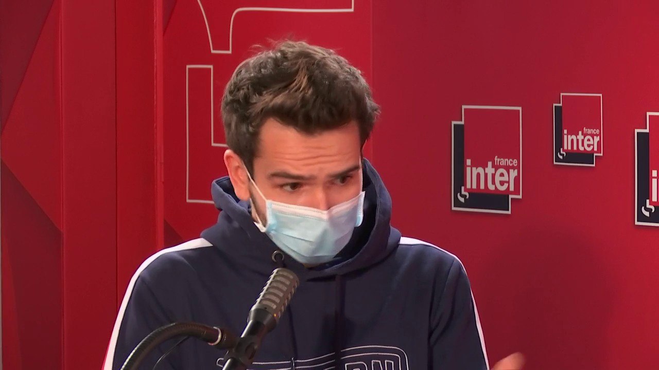 Domingo : "Ce serait naïf de dire que Twitch est totalement libre. La télé et la radio, c'est le CSA qui contrôle ; Twitch, malgré tout, c'est Amazon qui gère derrière. Mais si je veux, je peux faire une émission de 5h si j'en ai envie."