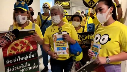 'เพจเชียร์ลุง' และ 'ศชอ.'นำหลักฐานคนคอมเม้นท์หมิ่นสถาบันฯ ในเฟซบุ๊ก สมศักดิ์ เจียมฯ แจ้งความ ปอท.