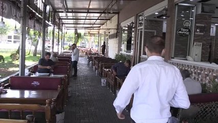 Şanlıurfa'da "kademeli normalleşme"yle müşteri kabulüne başlayan ciğerciler ilgi görüyor