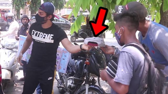 Tv Actor Gurmeet Choudhary ने बीवी Debina Bonnerjee के सामने Fan को दिया ये Gift|FilmiBeat