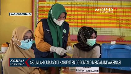 Guru Sekolah Dasar di Kabupaten Gorontalo Menjalani Vaksinasi