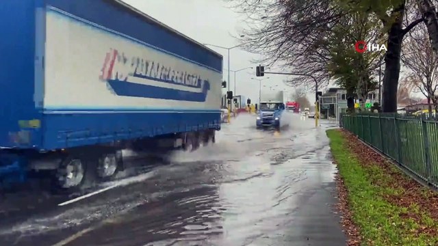 - Yeni Zelanda’da “yüzyılda bir görülen sel” felaketi- Binden fazla ev elektriksiz kaldı, eğitime ara verildi