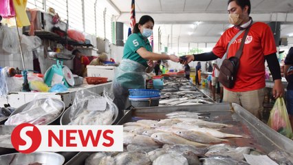 Slow day at markets, malls in Penang on first day of lockdown