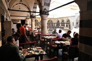 DİYARBAKIR'DA TARİHİ MEKANLARDAKİ KAHVALTI SALONLARINDA YOĞUNLUK