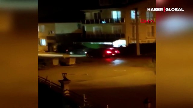 Aracıyla defalarca vurdu! O anlar saniye saniye kamerada