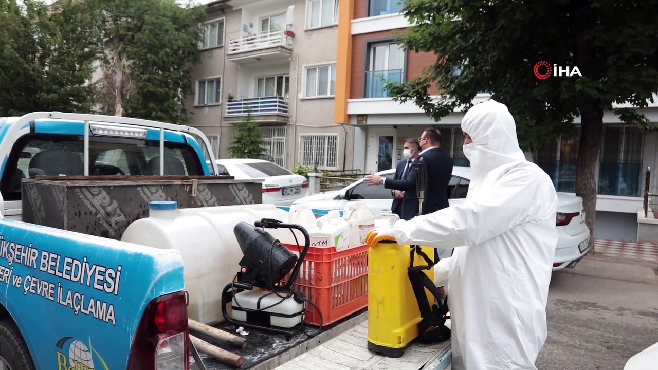 Yeniden başlayan normalleşmeyle esnafa hijyen desteği