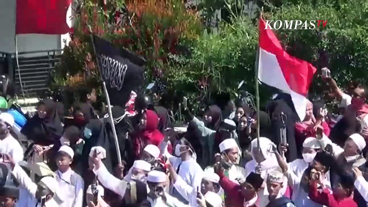 Habib Rizieq ke Puncak, Simpang Gadog Sempat Macet hingga Ditutup