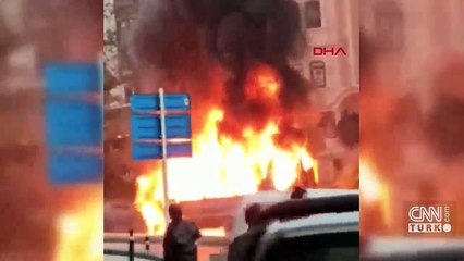 Minibüs alev topuna döndü... Yolcular ve şoför yangından son anda kurtuldu | Video