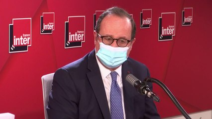 François Hollande  : Arnaud Montebourg "a tort" et "sa ligne est mauvaise". "Tout le monde parle de Florange comme si ça avait été un recul, mais ça a été une sauvegarde", estime l'ancien président